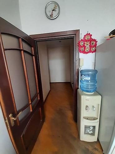 platin satışı: Gənclik metrosuna yaxın, Ayna Sultanova heykəli və İstanbul NS — 7