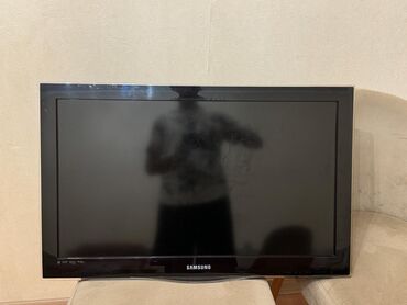 samsung televizor ekran: İşlənmiş Televizor Samsung 82" Ünvandan götürmə