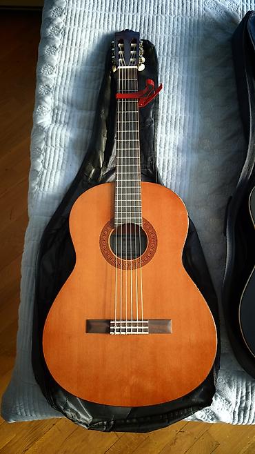 Akustik gitaralar: Məhsul: 2 ədəd 4/4 ölçülü akustik gitara dəsti Klassik 200 Azn Akustik — 2