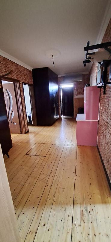 Uzunmüddətli kirayə mənzillər: 🏡 MEHDİABADDA SATILIQ EV 📍 Ünvan: Mehdiabad qəsəbəsinin mərkəzi 📏 — 7