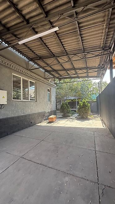 гараж продаю: 4 комнаты, 70 м², 3 соток, Бишкек, ул. Ден Сяопина / Фучика — 2