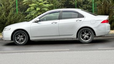хонда сивик леви руль автамат хежибек серебристый: Автомобиль Honda Accord серебристого цвета. Седан с четырьмя дверями