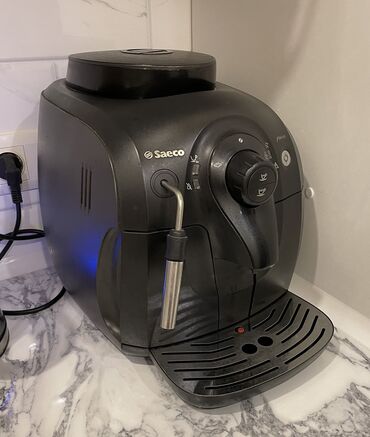 ноутбук compaq: Кофе кайнаткыч, кофе машина, Колдонулган, Өзү алып кетүү