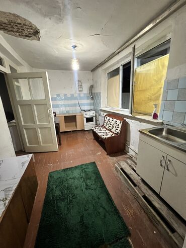керек кж продажа домов г каракол: 40 м², 3 комнаты, Сарай, Подвал, погреб