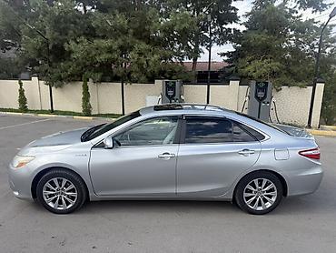 voxy noah: Toyota Camry: 2015 г., 2.5 л, Вариатор, Гибрид, Седан — 2