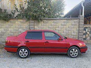 значок волга: Volkswagen Vento: 1996 г., 1.8 л, Механика, Бензин, Седан — 7