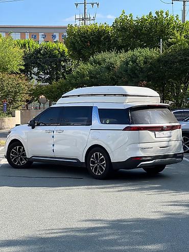 Kia: Kia Carnival: 2021 г., Минивэн — 26