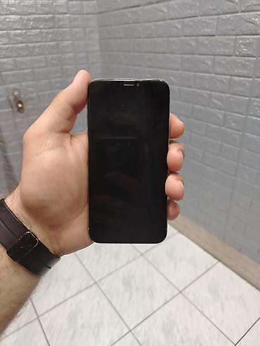 lalafo iphone 16 pro: IPhone X, Gümüşü, Qırıq — 1