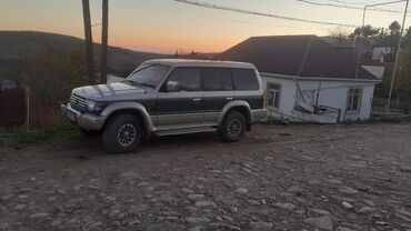 011 maşını: Mitsubishi Pajero: 2.5 l | 1992 il | 634509 km Universal