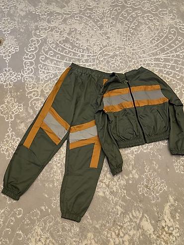 Şəxsi əşyalar: İdman dəsti – jaket və şalvar - Rəng: zeytun-yaşıl, xardal və boz — 1
