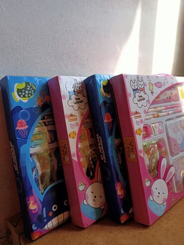 Qələm qabları: Set şəklində uşaqlar üçün xəttkeş yontan karandaş penal pozan — 7