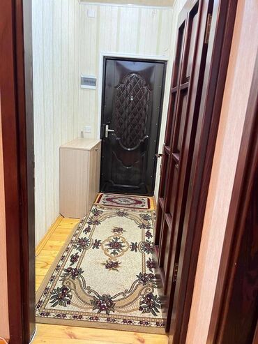 Uzunmüddətli kirayə mənzillər: 20 Yanvar metrosunun yanında,5 mərtəbənin,1-ci mərtəbəsində,2 — 9