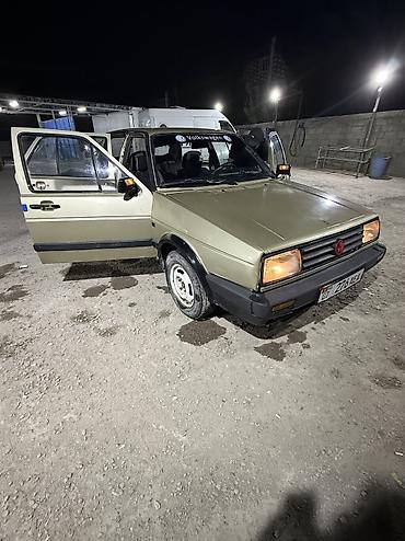 Volkswagen: Volkswagen Jetta: 1987 г., 1.8 л, Механика, Бензин, Седан — 3
