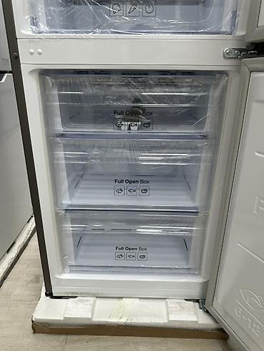 23: Холодильник Samsung, Новый, Двухкамерный, No frost, 60 * 210 * — 10