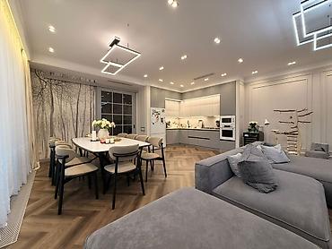 Продажа коттеджей и домов: Продается современный дом 250 м² на участке 4 сотки в центре с — 2