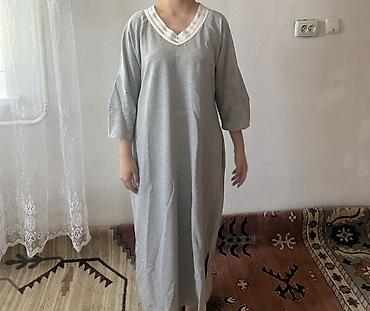 белый пеньюар: Платье-халат домашнее, свободного кроя, серого меланжа. - Длина — 1