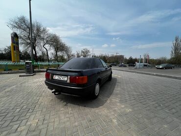 Audi: Audi 80: 1989 г., 1.8 л, Механика, Бензин, Седан