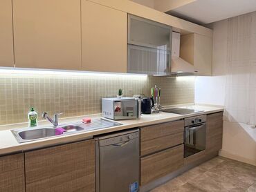 Посуточная аренда квартир: 3 комнаты, Душевая кабина, Постельное белье, Кондиционер — 5