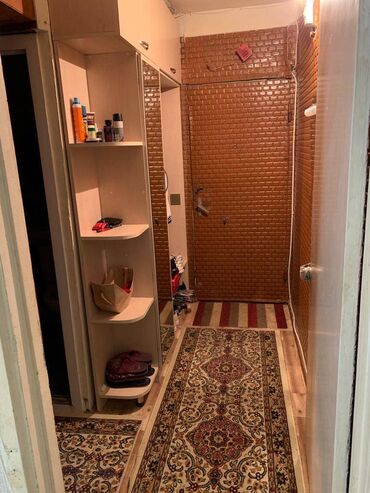 Uzunmüddətli kirayə mənzillər: Yalnız tələbə qızlara verilir. Evde her bir şərait var.istilik sistemi — 3