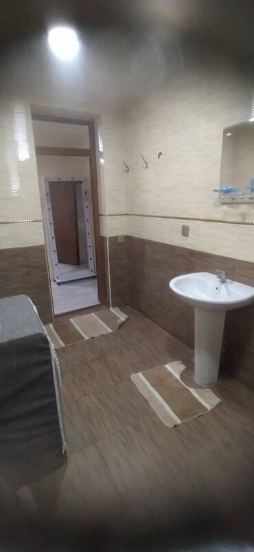 Uzunmüddətli kirayə evlər: 150 kv. m, 4 otaqlı — 30