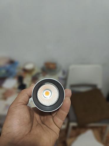 Внутренняя отделка: Трековый светильник LED (COB) - Тип: поворотный трековый прожектор — 3