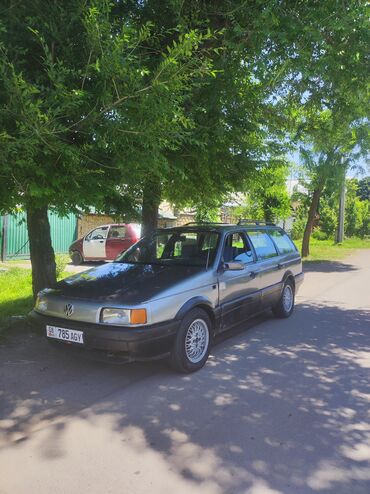 зеркало машины: Volkswagen Passat: 1988 г., 1.8 л, Механика, Бензин, Универсал