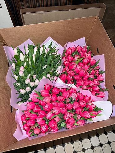 Букеты из живых цветов: ‼️‼️‼️‼️ успейте заказывать тюльпаны по оптовой цене Ассортимент: - — 2