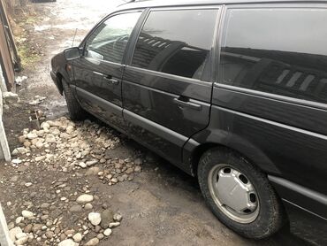 Volkswagen: Volkswagen Passat: 1992 г., 1.8 л, Механика, Бензин, Универсал