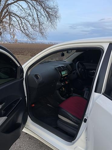 ist: Toyota Ist: 2008 г., 1.5 л, Автомат, Бензин, Хэтчбэк — 8