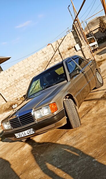 mercedes 190: Mercedes-Benz 190: 2 л | 1989 г. Седан