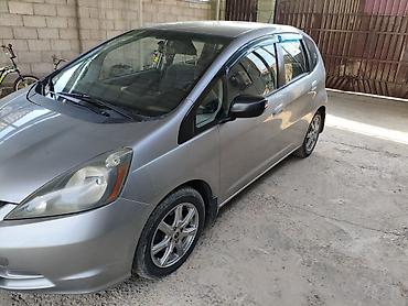 Транспорт: Honda Fit: 2010 г., Автомат, Бензин, Хэтчбэк — 3