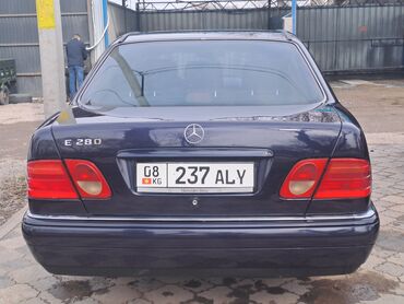 Транспорт: Mercedes-Benz A 210: 1996 г., 2.8 л, Механика, Бензин, Седан