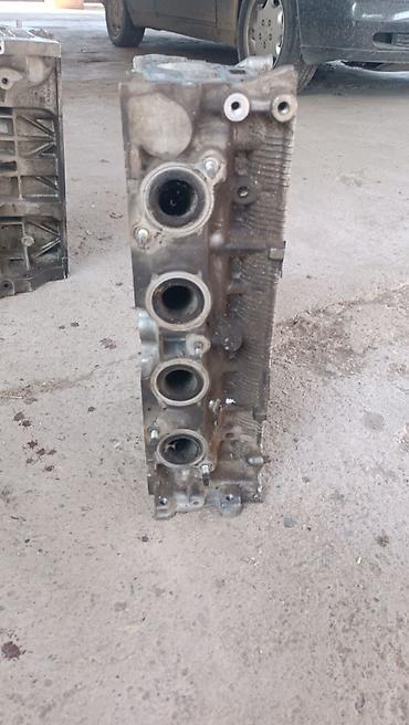 Sbor motorlar və silindr başlıqları: 1.8, 1.8 l, Benzin, 2011 il, İşlənmiş — 17