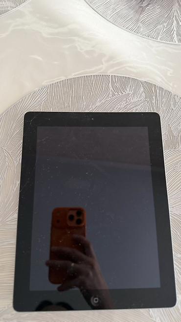 Планшеты: Планшет, Apple, память 16 ГБ, 9" - 10", Классический цвет - Серебристый — 1