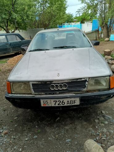 Audi: Audi 100: 1988 г., 2.2 л, Механика, Бензин, Седан
