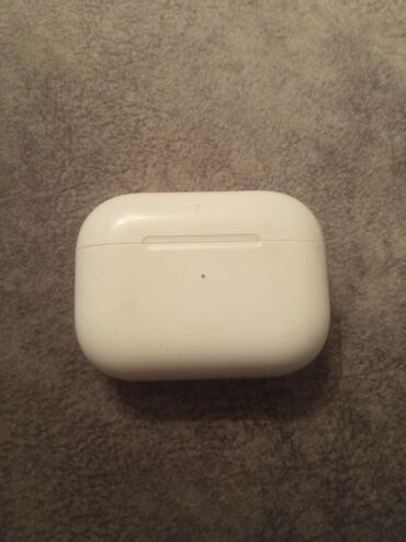 14 про бу цена: Salam Bu Airpods pro modelidi bir qulaqciqi it sağ salamat işdəyir