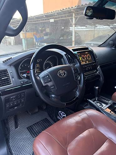 lend cruizer: Toyota Land Cruiser: 2014 г., 4.6 л, Автомат, Бензин, Внедорожник — 7