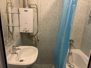 Uzunmüddətli kirayə mənzillər: Qarayev metrosuna 3 dəq piyayada məsafə, 5.2 mərtəbə, 90 kv, tam — 4