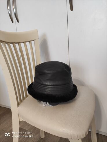 черная кепка: Шляпа, Кыш, Аңтери