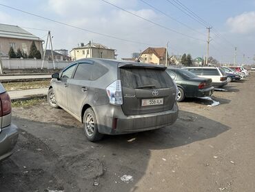 Toyota: Toyota Prius: 2012 г., 1.8 л, Вариатор, Гибрид, Универсал