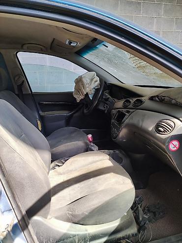 s class 222: Ford Focus II до рест универсал 2000 года выпуска синий цвет. Объем — 3