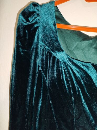 Haljine: Duga večernja haljina od baršuna – tamnozelena (smaragdna) - — 9