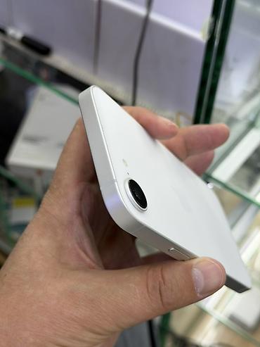 iphone 26000: IPhone 16e, Б/у, 128 ГБ, Белый, Защитное стекло, Чехол, 100 % — 6