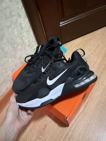 nike 37: Мужские кроссовки, 41, Nike, Новый, Самовывоз, Платная доставка
