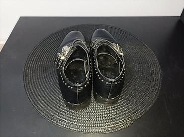 pantalone dzeparice: Seastar ženske cipele, broj 38. - Boja: crna - Model — 3
