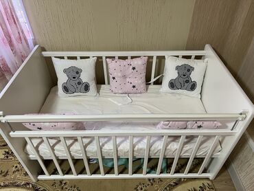 Детские кровати: Продаю детскую кровать бу в очень хорошем состоянии