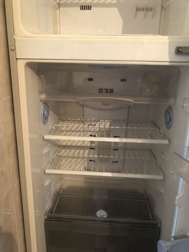 холодельник: Б/у Холодильник Samsung, No frost, Двухкамерный, цвет - Серый