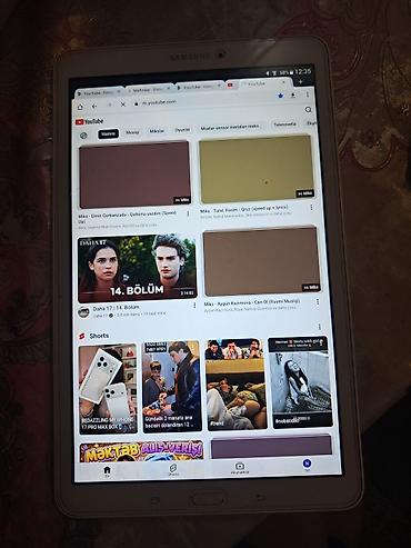 планшет самсунг: Samsung Galaxy Tab A (ağ rəng) - 8–9 düymlük ekran (təqribi), ön — 5