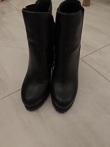 boot: Qadın üçün qara dabanlı botlar - Model: Ankle boot – qalın, hündür — 2