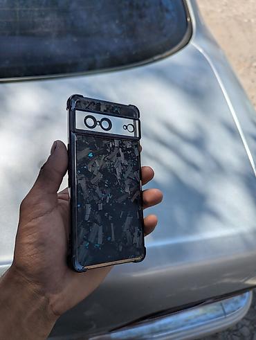 Чехол для смартфона с «панелью-камерой» форм‑фактора Pixel 7